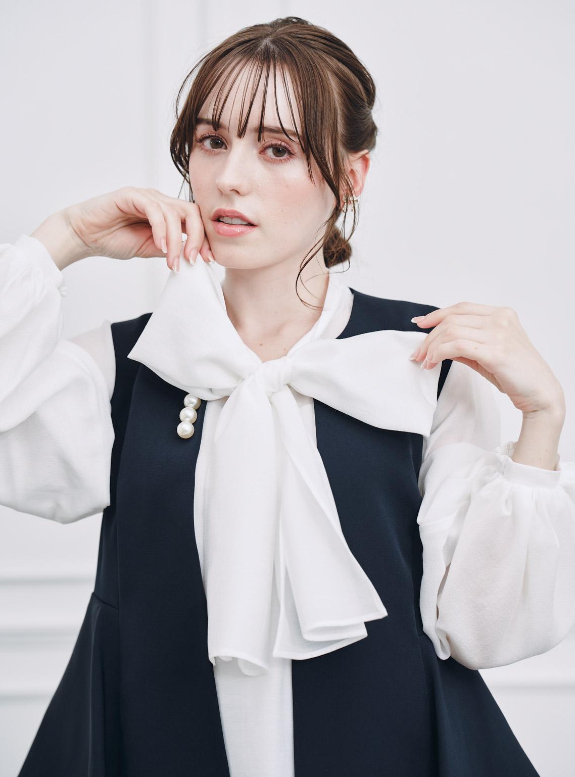 【CELFORD】ビッグリボンセミシアーブラウス の画像1