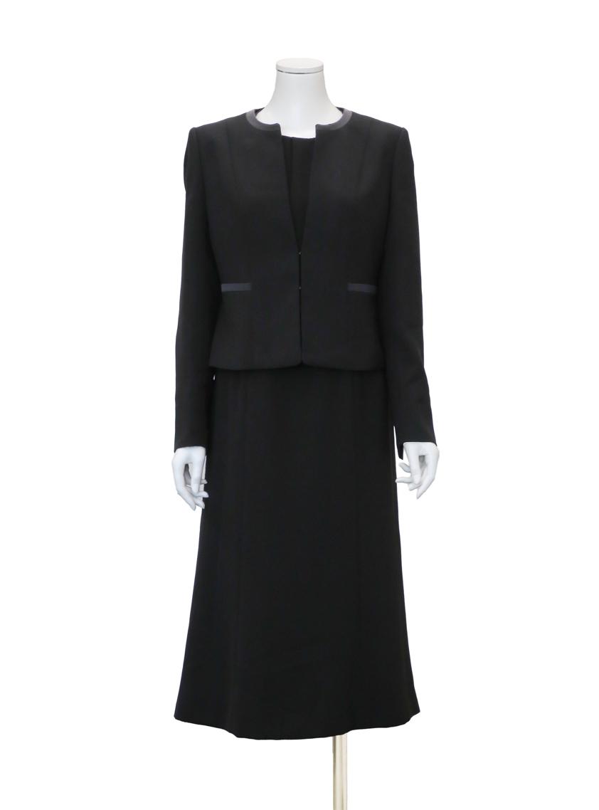 ノーカラージャケットアンサンブルスーツ の画像1