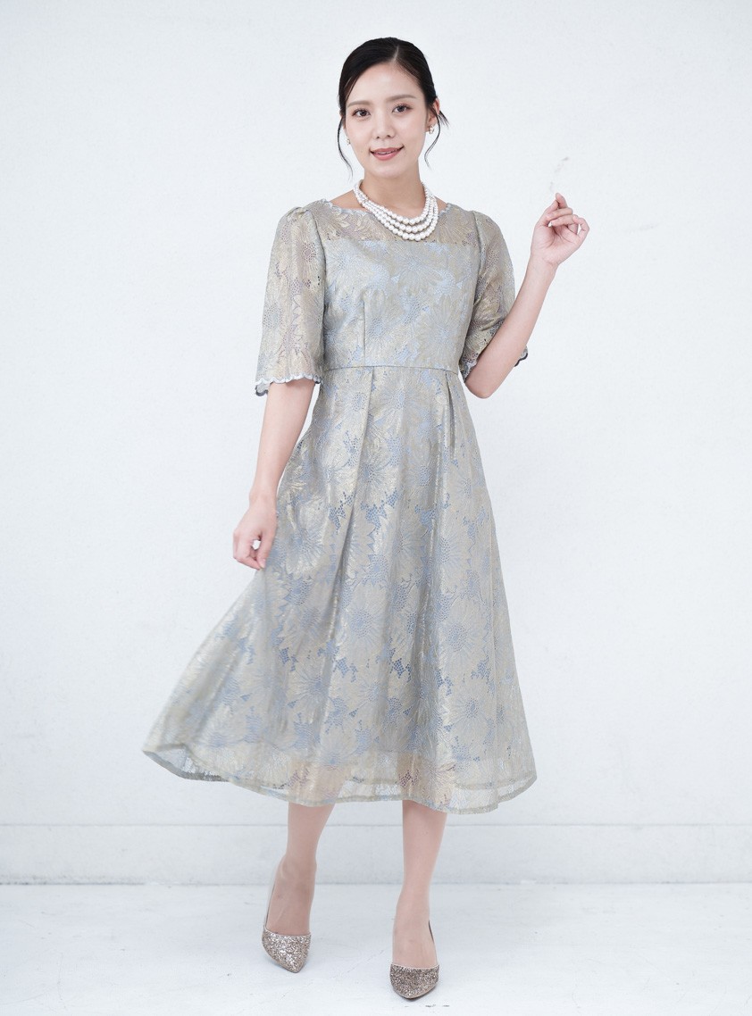 ゴールド刺繍レースヴィンテージワンピース の画像1