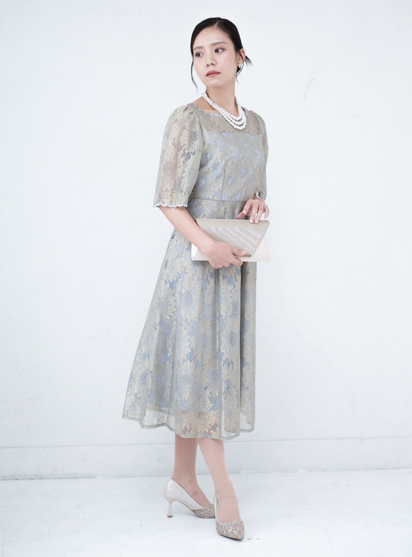 ゴールド刺繍レースヴィンテージワンピース の画像2