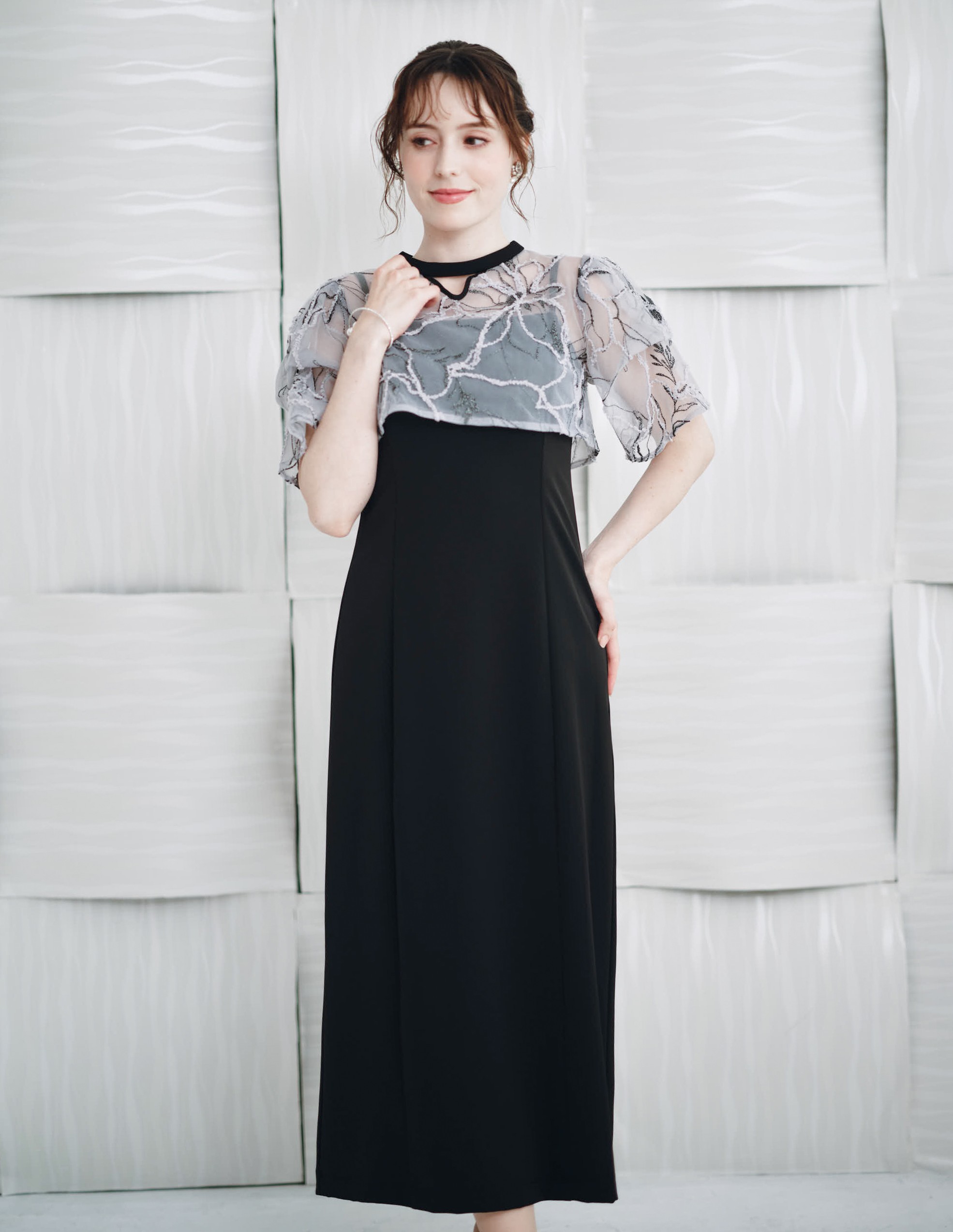 【AIMER】フラワーモール刺繍キーネックブラウス×Iラインキャミソールワンピース の画像4