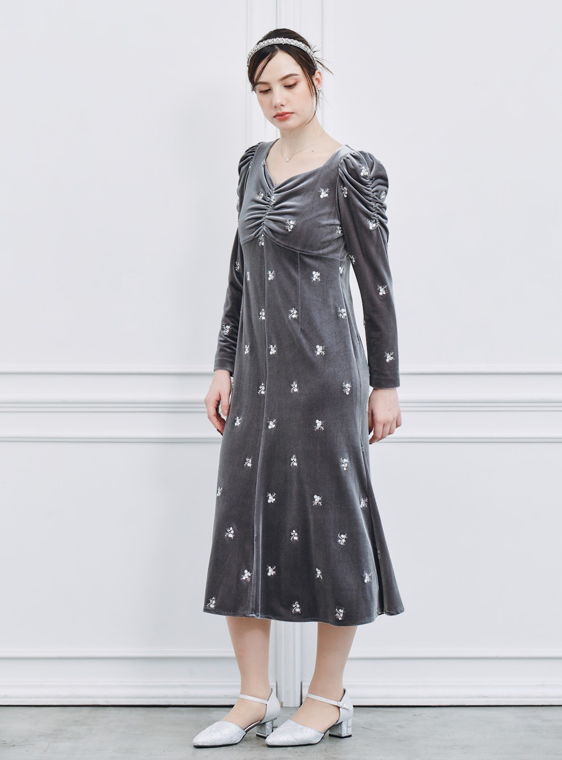 【CELFORD】花柄刺繍ベロアワンピース の画像2