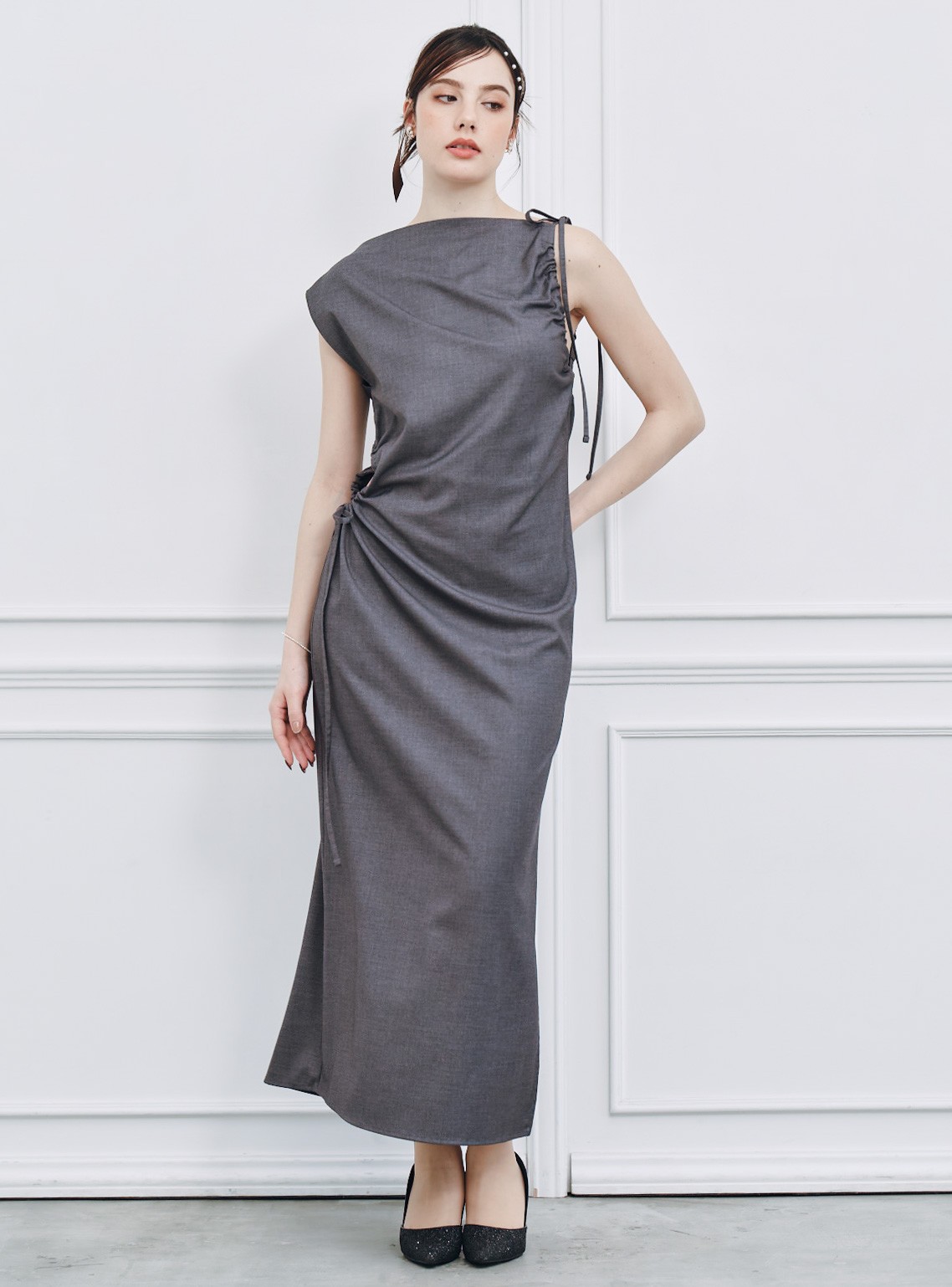 【FRAY I.D】ドローストリングギャザードレープワンピース の画像1