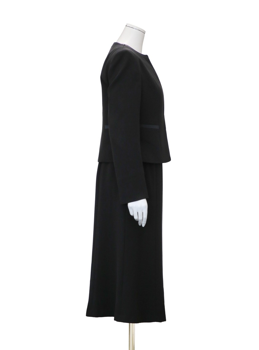 ノーカラージャケットアンサンブルスーツ の画像2