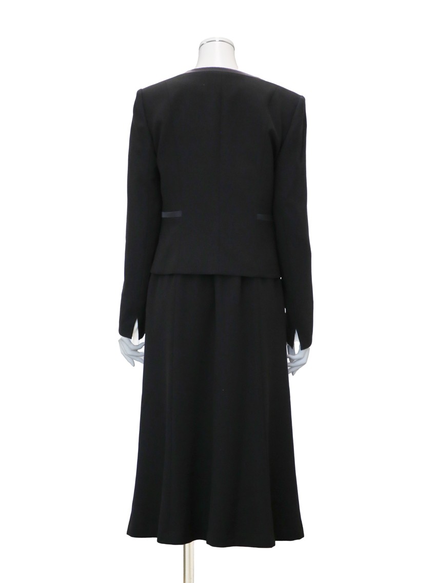 ノーカラージャケットアンサンブルスーツ の画像3