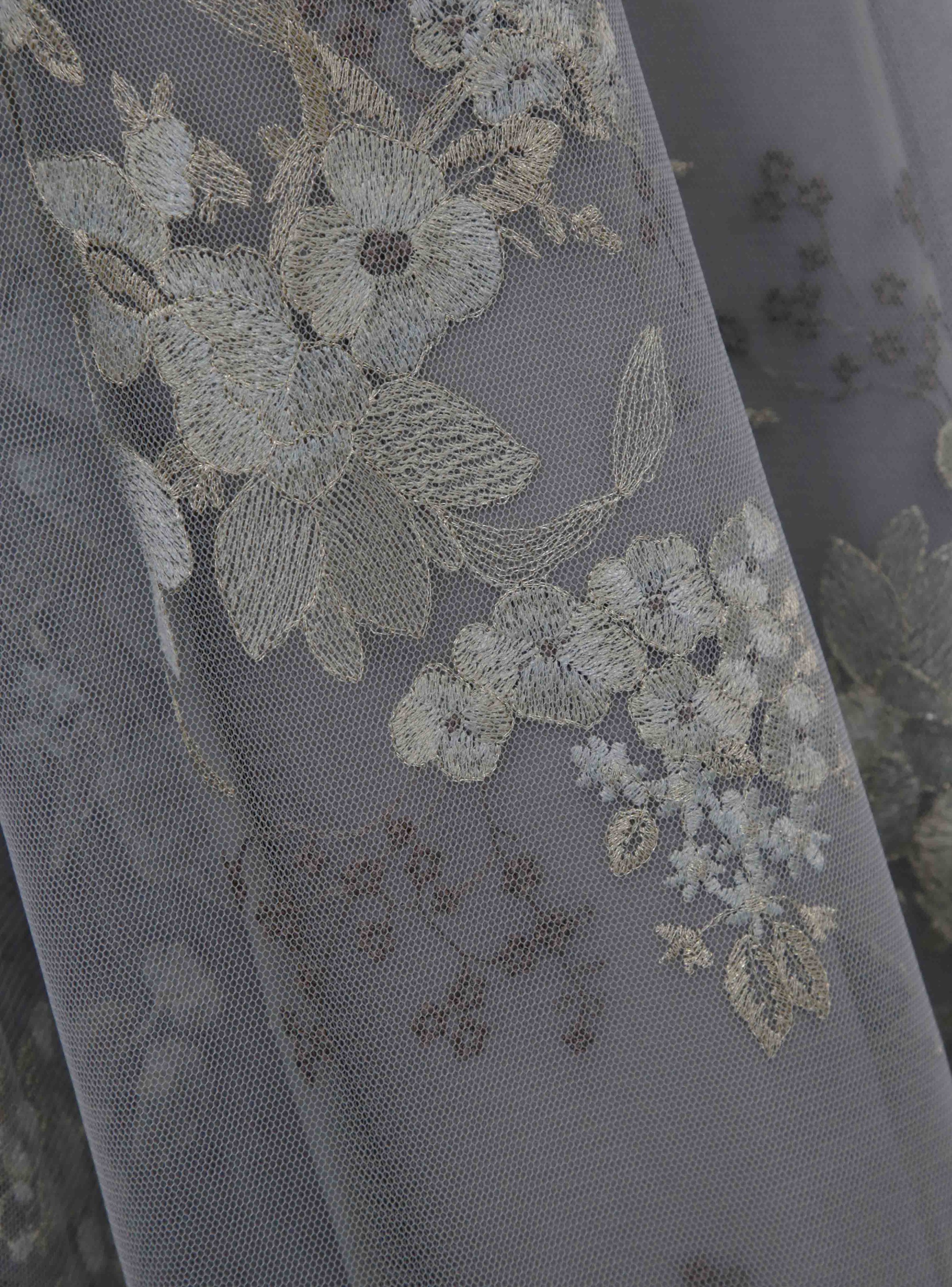 取り外しケープ付き刺繍ワンピース の画像5